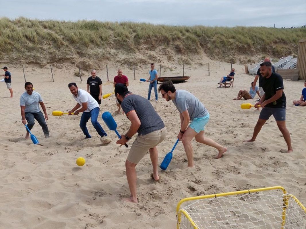 teambuilding activiteiten strand